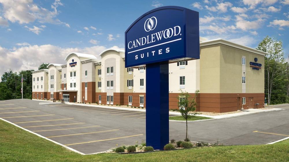 Pet Friendly Candlewood Suites Grove City - Outlet Center an IHG Hotel