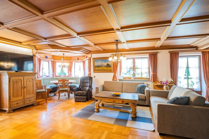 Pet Friendly Herrenchiemsee Holiday Apartment with 2 Bedrooms