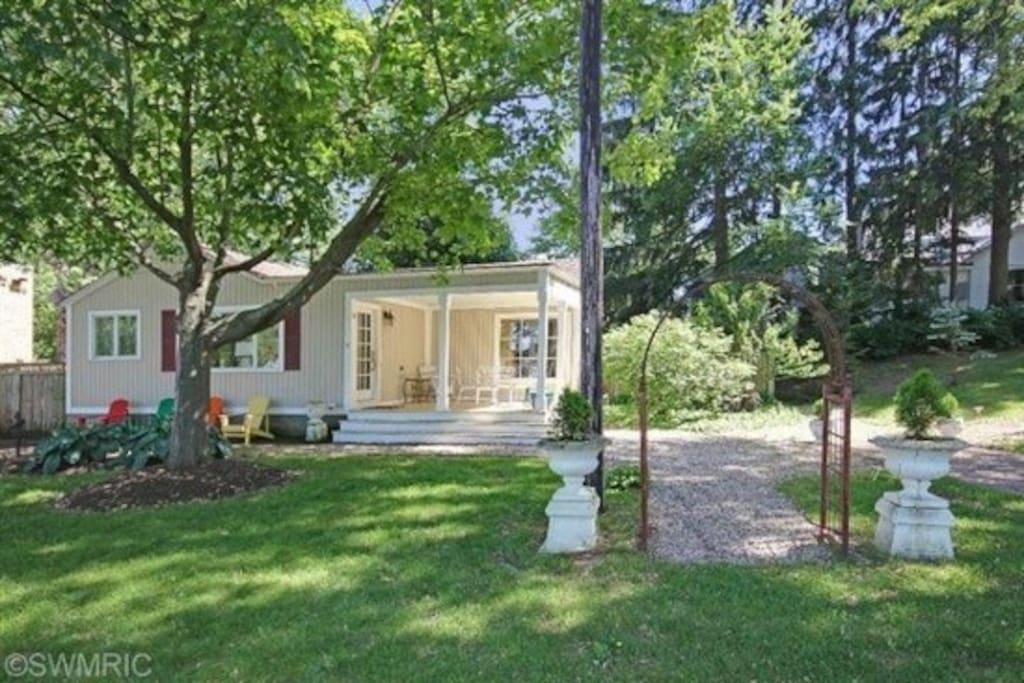 Douglas Airbnb Rentals Pet Policy