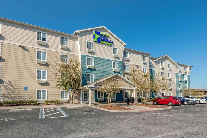 Pet Friendly Extended Stay America Select Suites - Orlando - East
