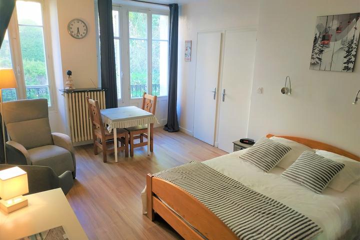 Pet Friendly Private 1-Bedroom Apt in Aix-les-Bains
