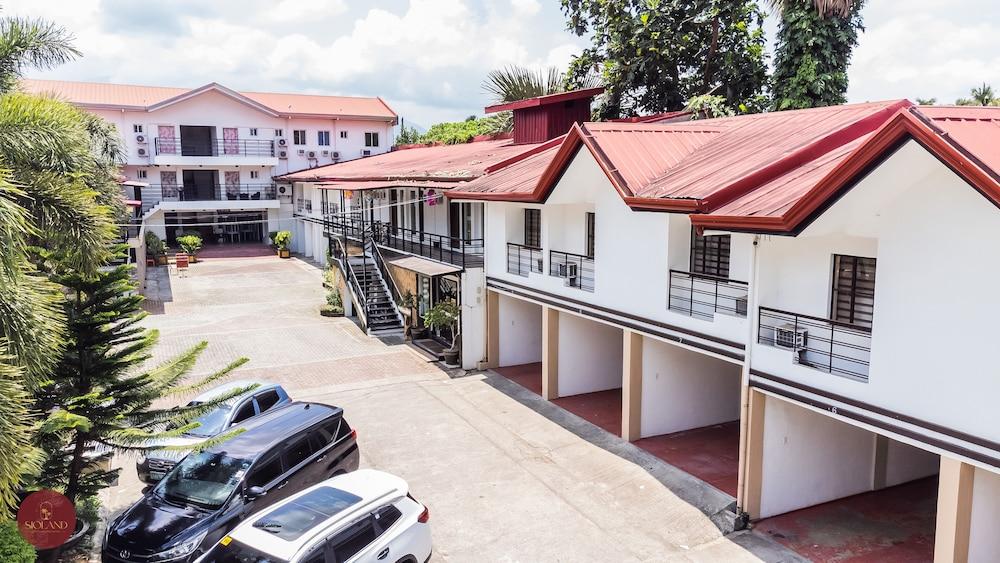 Pet Friendly Quezon Premier Hotel Lucena