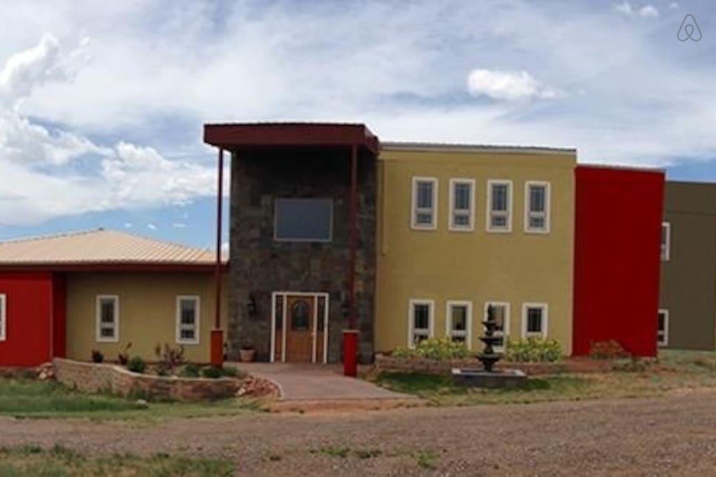 Pet Friendly Laramie Airbnb Rentals