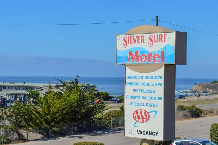 Pet Friendly Silver Surf Motel