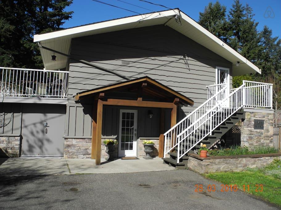 Qualicum Beach Airbnb Rentals Pet Policy