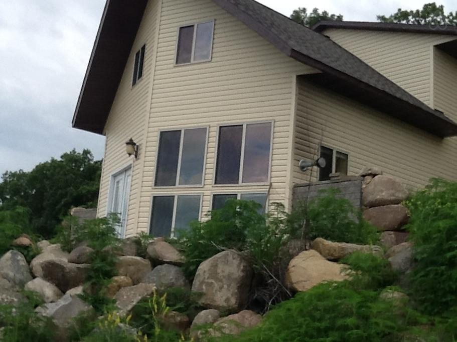 Storm Lake Airbnb Rentals Pet Policy