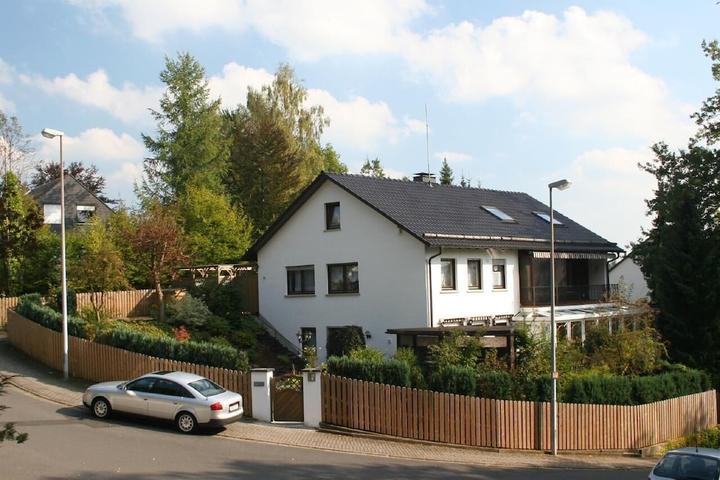 Pet Friendly 2BR Holiday Apartment in Dillenburg