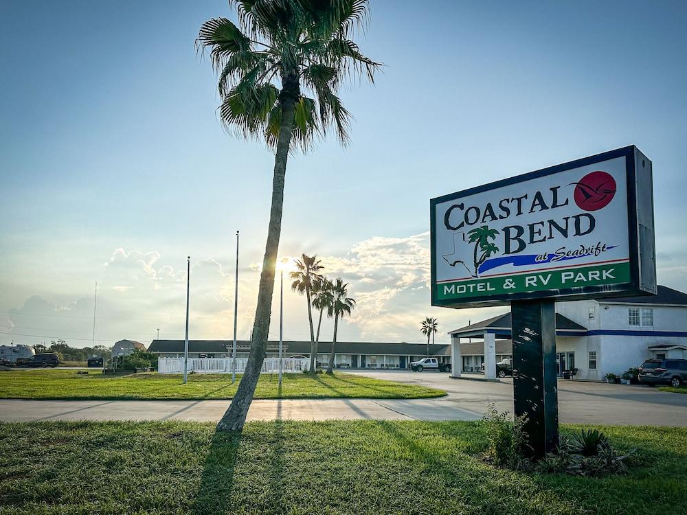 Pet Friendly Coastal Bend Motel & RV Park