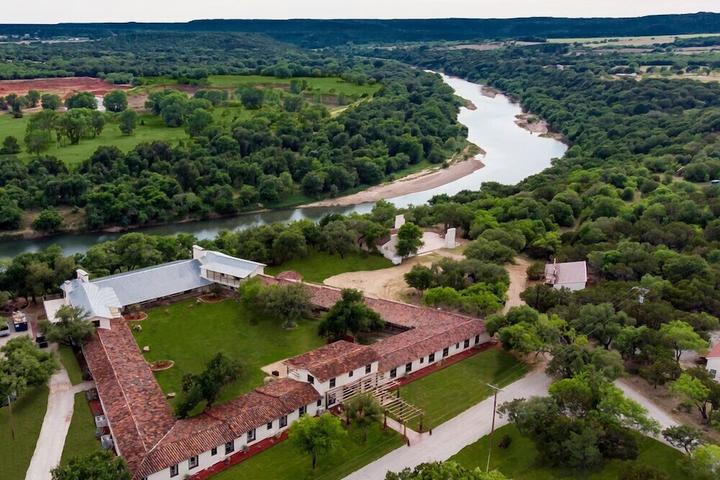 Pet Friendly Rest Yourself River Ranch