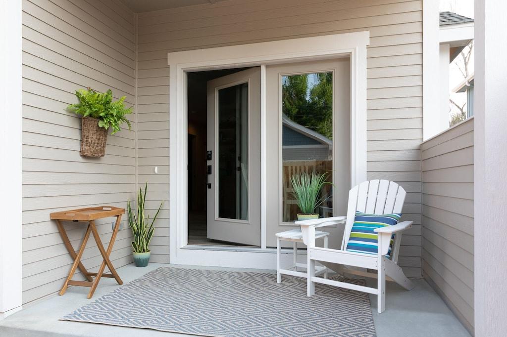 Sunnyside Downtown Loveland Pet Policy