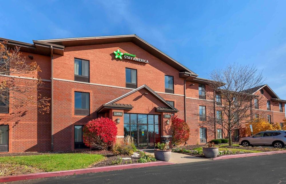 Pet Friendly Extended Stay America Select Suites Rockford State Street