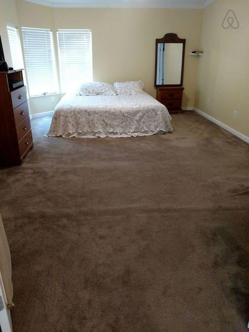 Quincy Airbnb Rentals Pet Policy