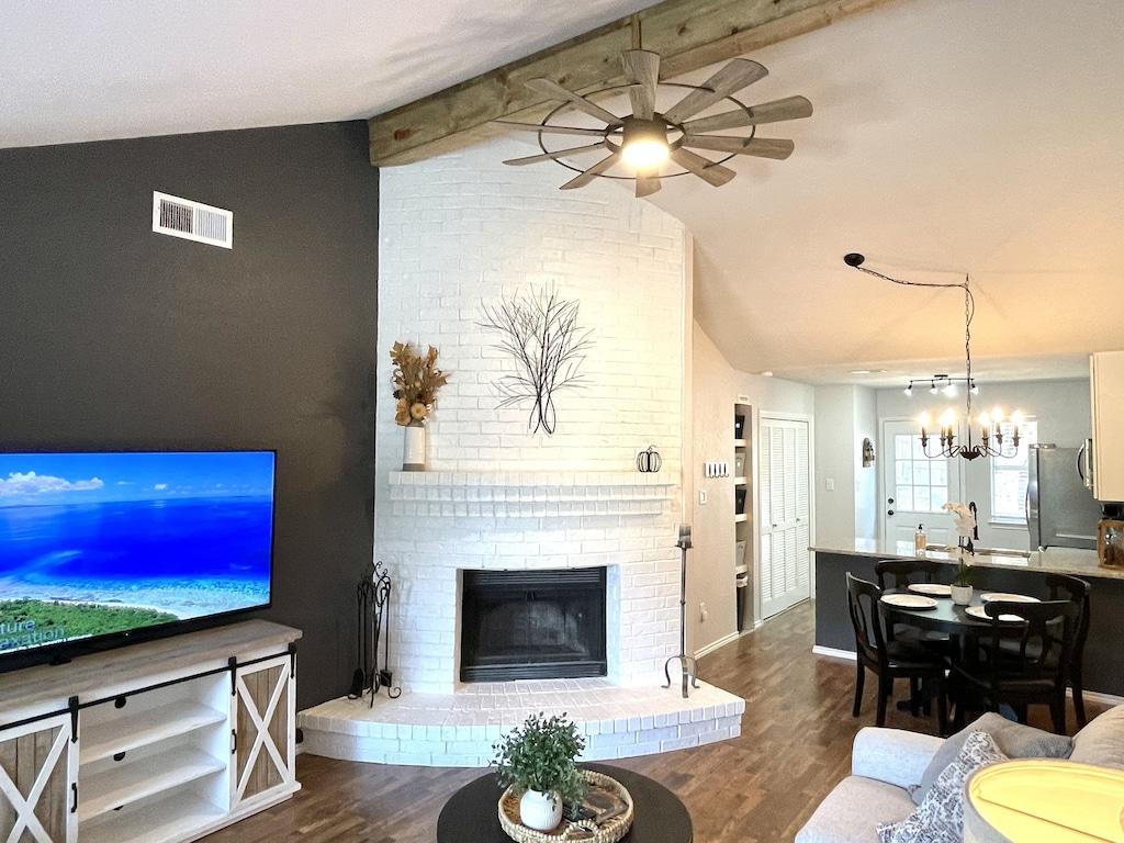Texas Gardens Cottage in the Heart of DFW Pet Policy