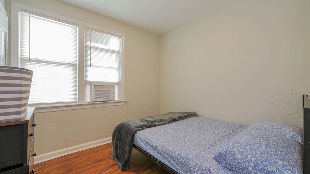 3/1 Wildwood House Pet Policy