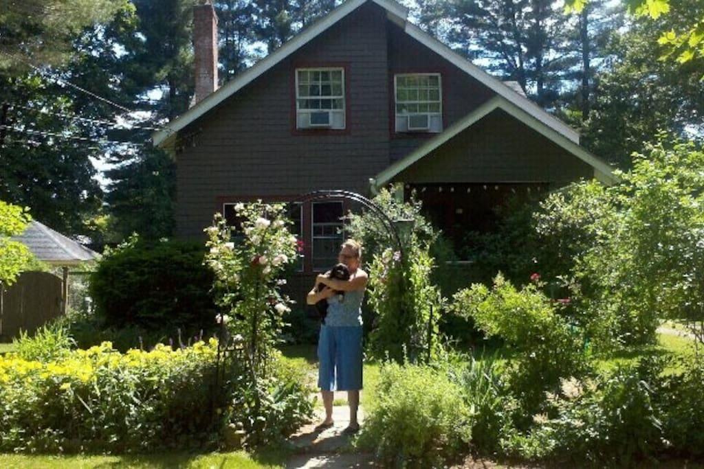 Williamstown Airbnb Rentals Pet Policy