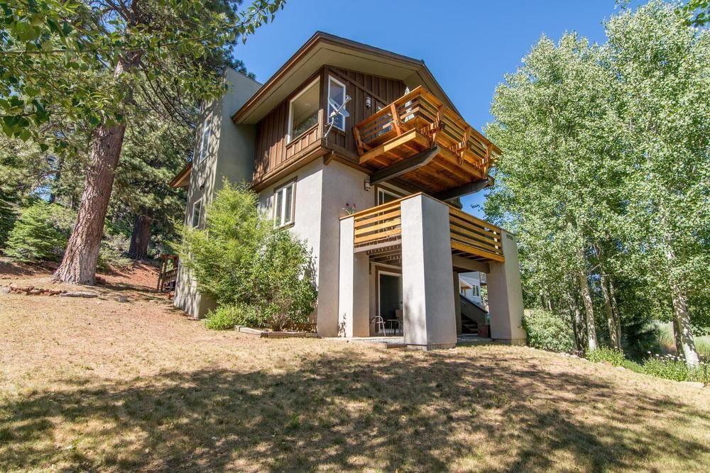 Palisades 4 Bedroom Holiday Home By Tahoe Truckee Pet Policy