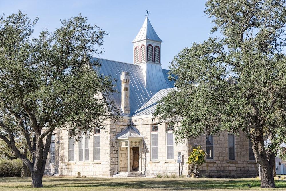 Pet Friendly Morris Ranch