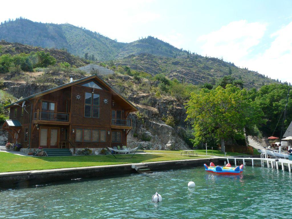 Pet Friendly Vacation Rentals In Lake Chelan Wa Bringfido