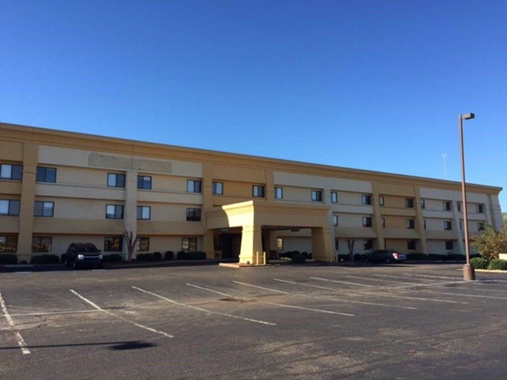 Best Western Montgomery I-85 Pet Policy