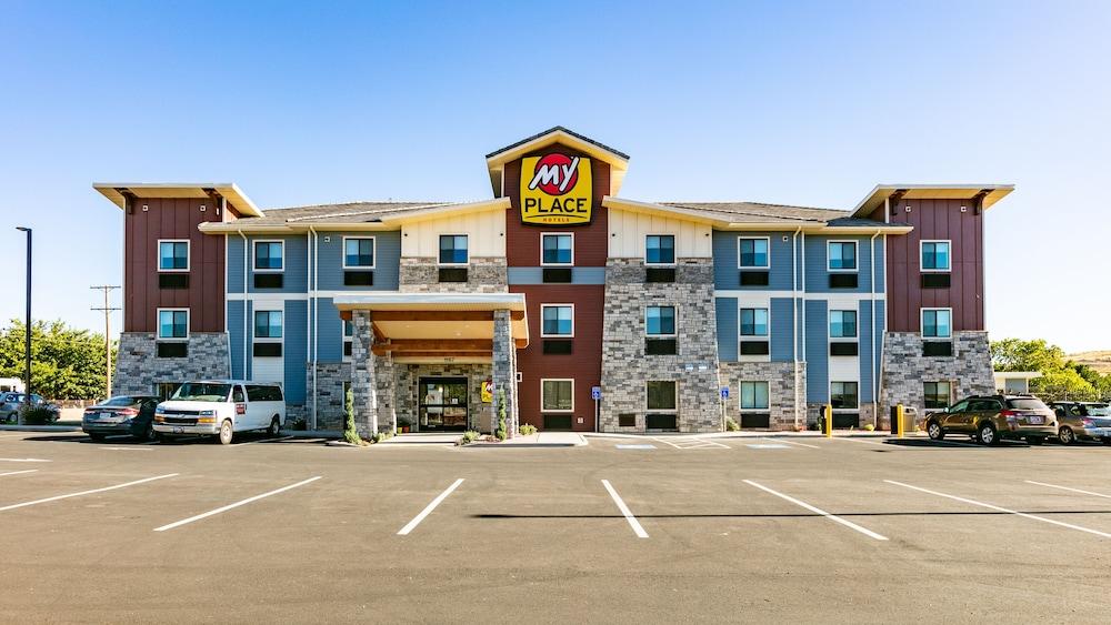 My Place Hotel Hurricane UT Pet Policy