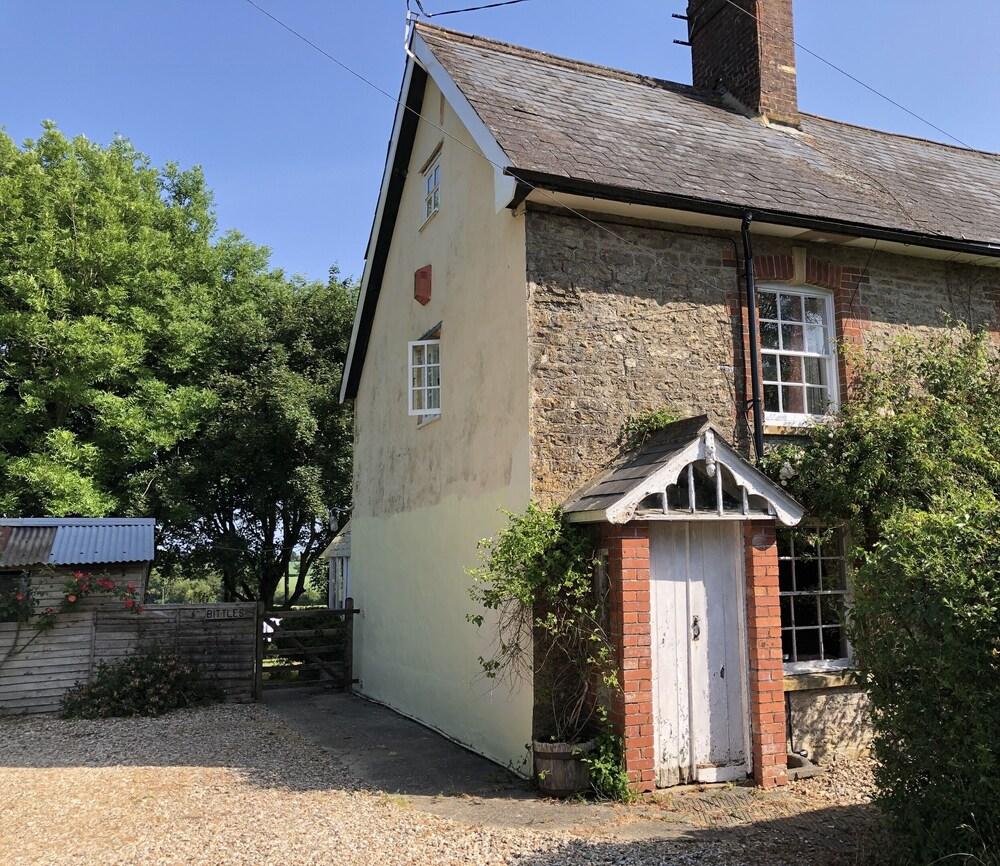 Pet Friendly My Love for the Love of Old Dorset Cottage