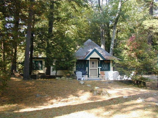 Lake George Pet Friendly Cabin Rentals - cabin
