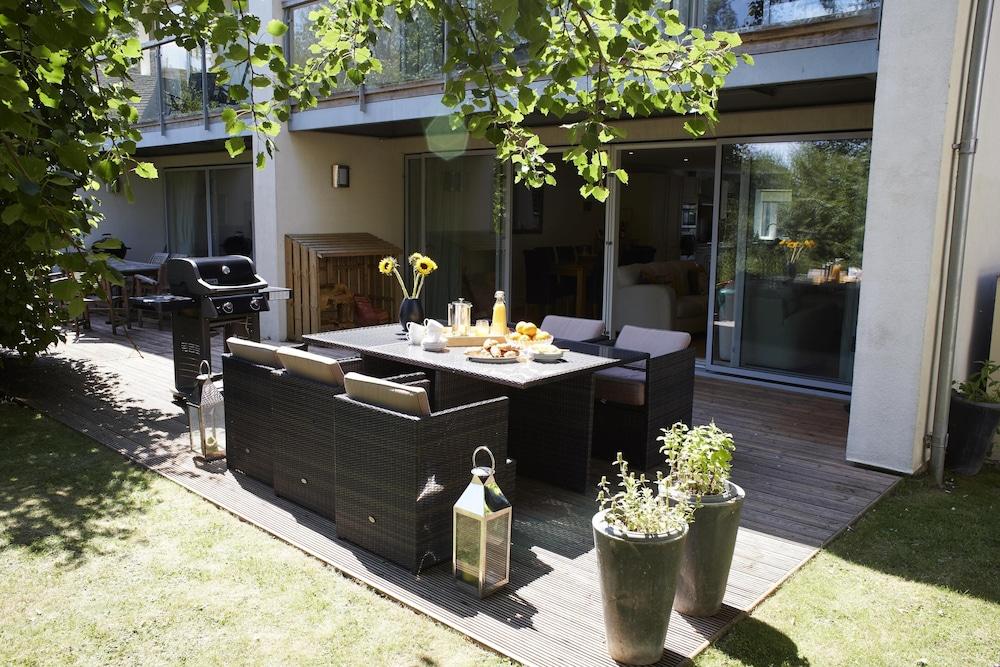 Songthrush Lower Mill Estate Pet Policy