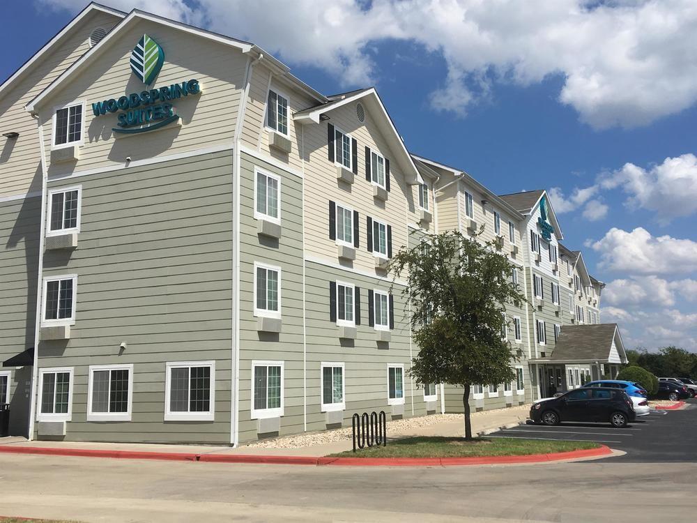 WoodSpring Suites Indianapolis Greenwood Pet Policy