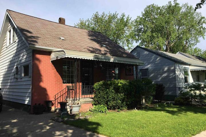 Pet Friendly Grosse Pointe Farms Airbnb Rentals