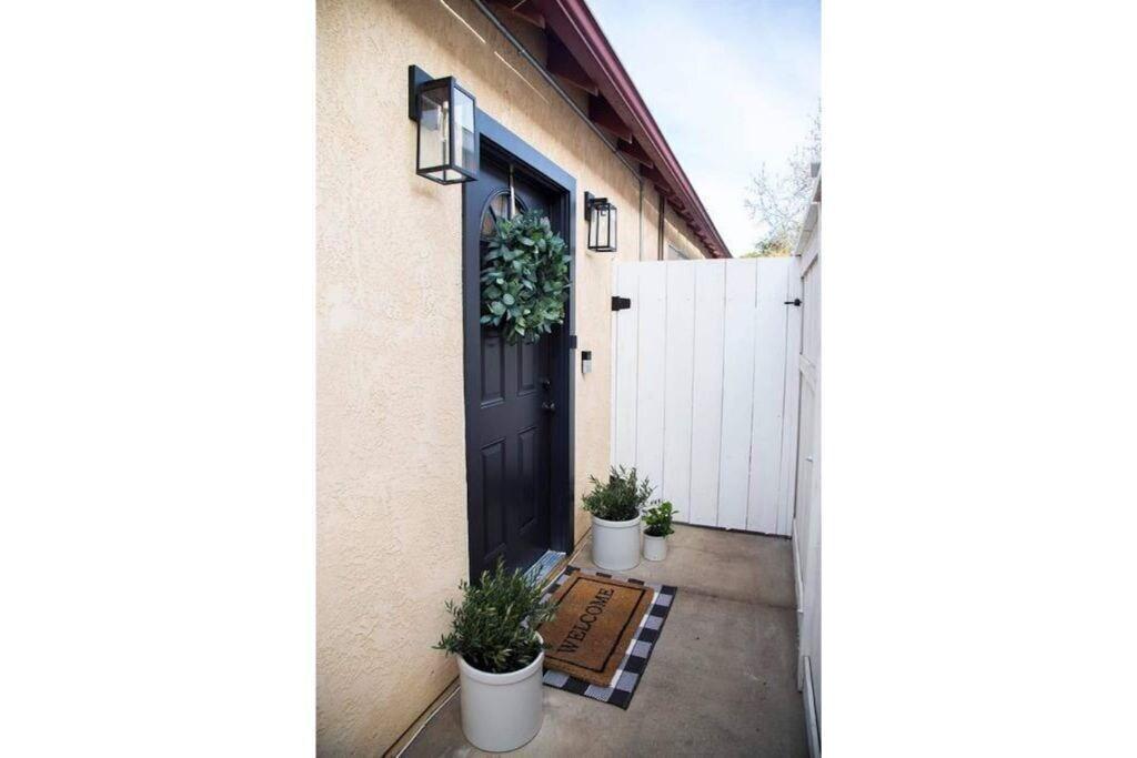 Star Stay Point Loma Pet Policy