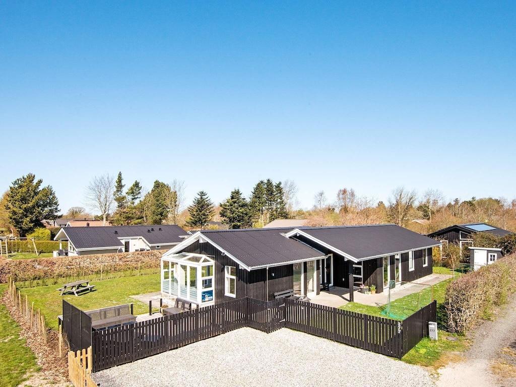 Pet Friendly Pleasant Holiday Home in Juelsminde with Barbecue