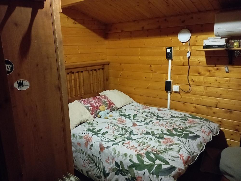 Pet Friendly Cabin for Rest 2 People in the Middle of Nature
