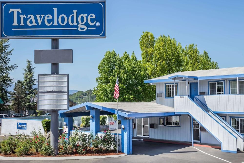 Pet Friendly Travelodge by Wyndham Grants Pass