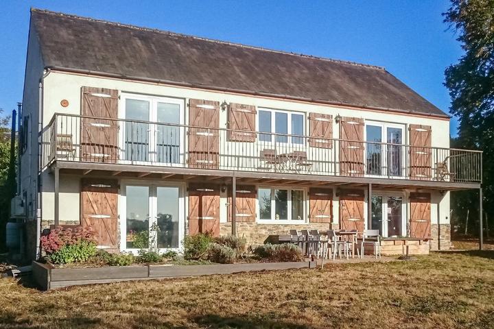 Pet Friendly Awesome 4BR Home in St Pierre sur Orthe