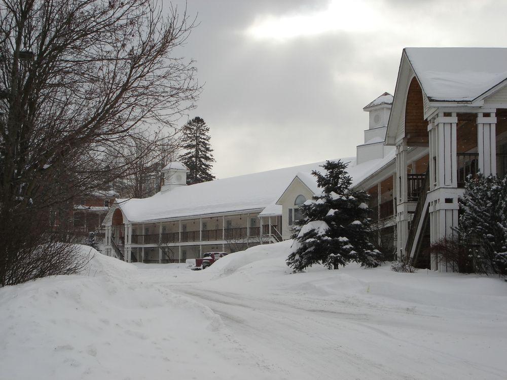 Pet Friendly Fairbanks Inn