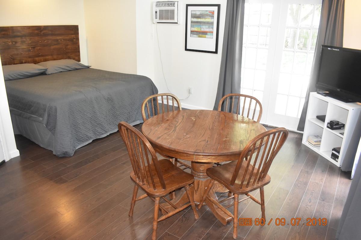 Pet Friendly Fentress Airbnb Rentals