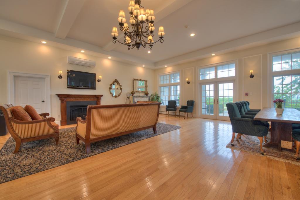 John Joseph Inn Pet Policy