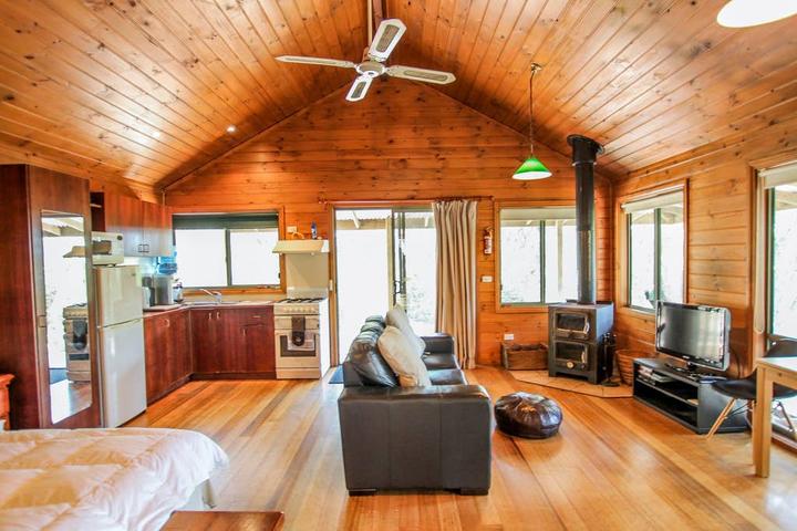 Pet Friendly Wattle Hill Airbnb Rentals