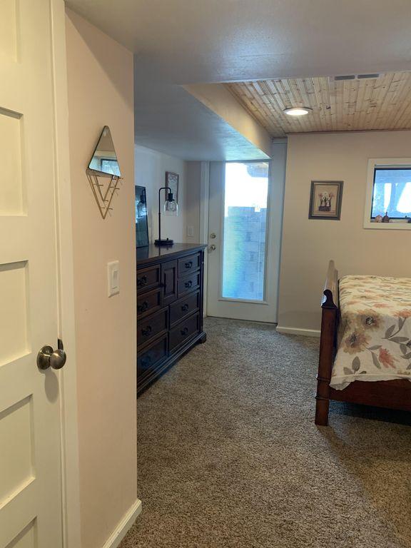 Lakefront Living in Madison Pet Policy