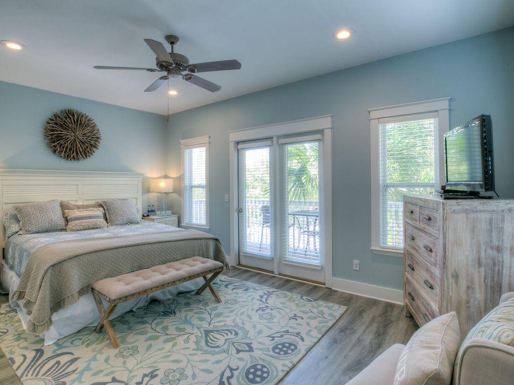 3 bedroom house pets allowed sales