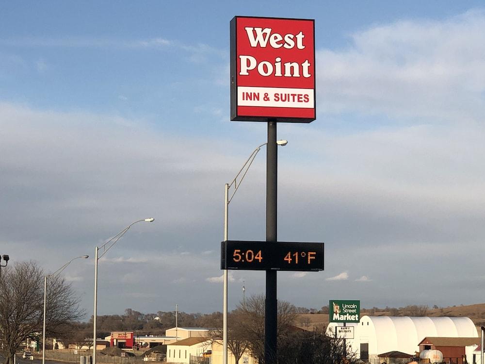 Pet Friendly West Point Inn and Suites