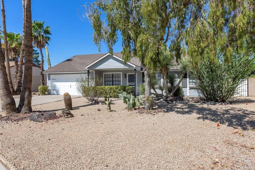 Golfer's Dream Home Scottsdale Pet Policy