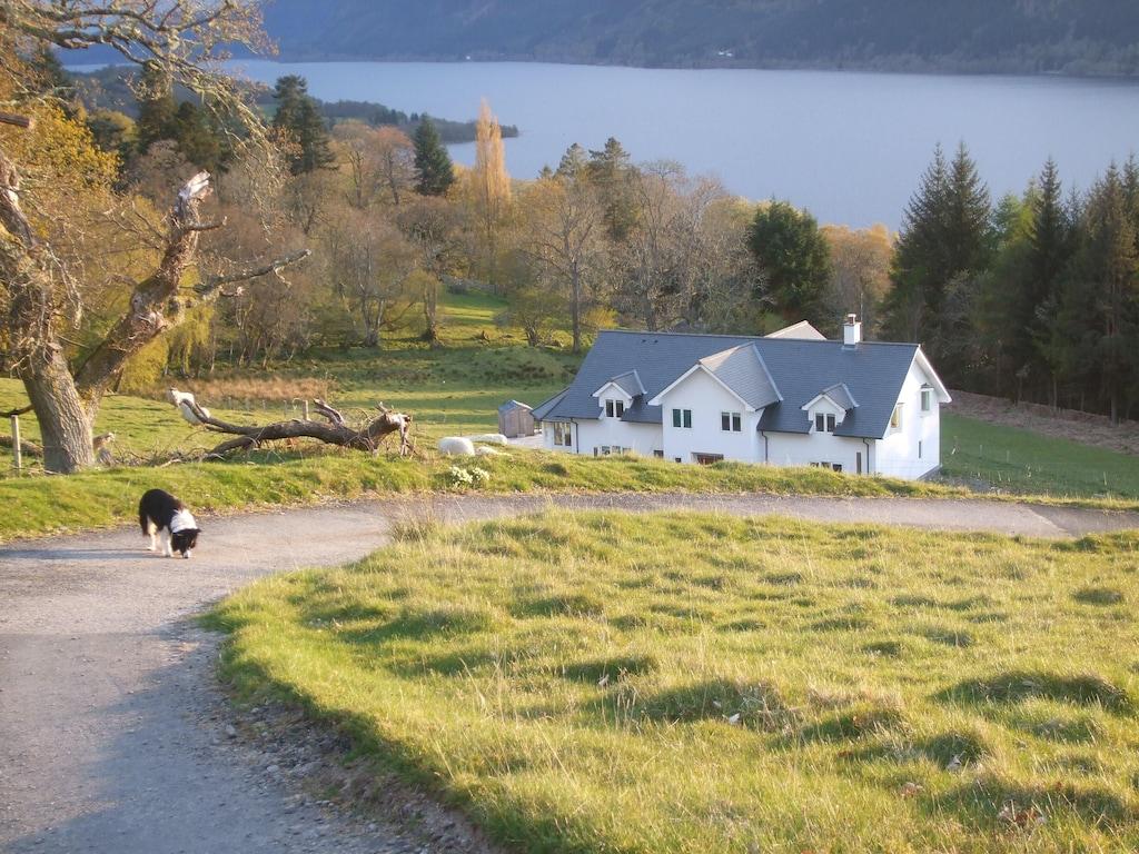 Pet Friendly Peace & Tranquility Overlooking Lochness