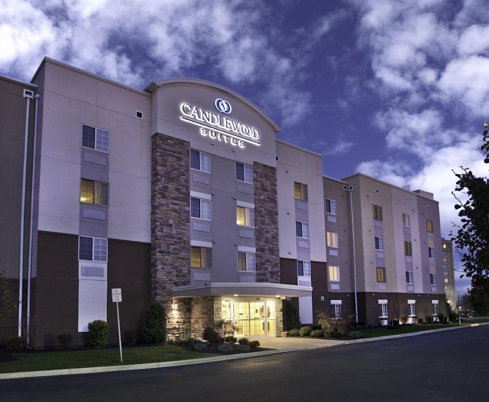 Pet Friendly Candlewood Suites Buffalo - Amherst an IHG Hotel