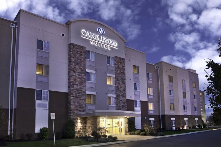Pet Friendly Candlewood Suites Buffalo - Amherst an IHG Hotel