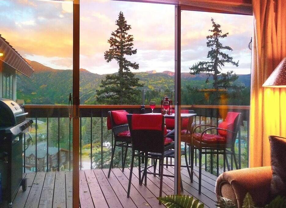 Pet Friendly Steps to Lift & Mountain Views with Pool & Hot Tub