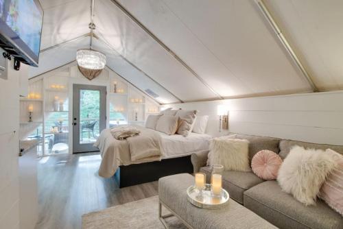 Pet Friendly 11 Love Shack Luxury Glamping Tent Lovers Theme