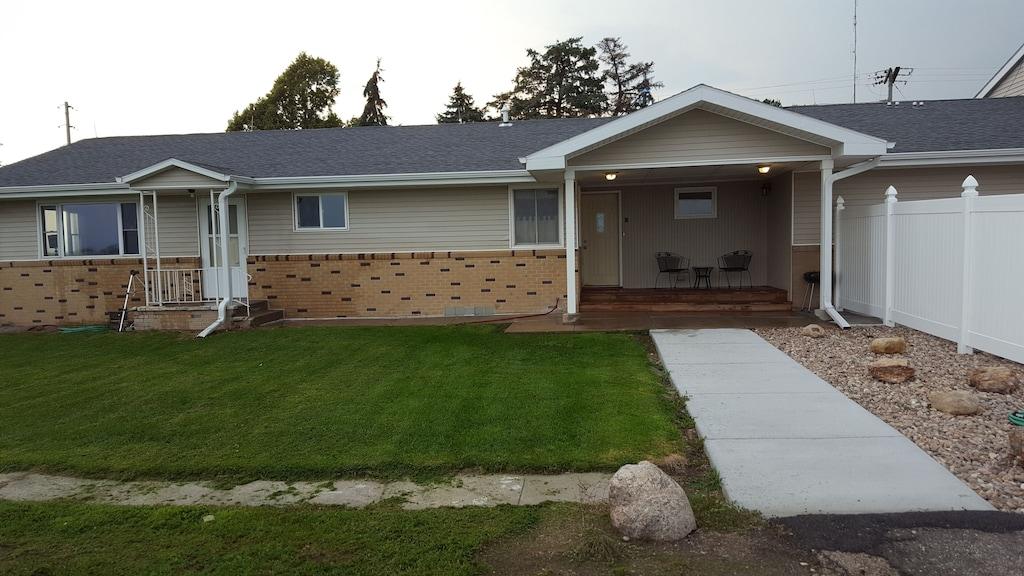 Country Home Retreat in Central Nebraska Pet Policy