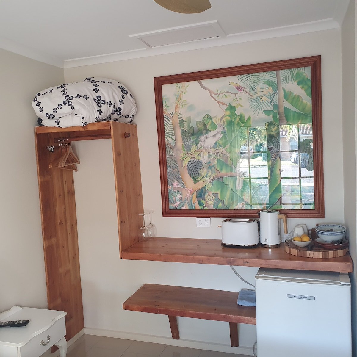 Photo of an airbnb that allows dogs in Penrice, AU.