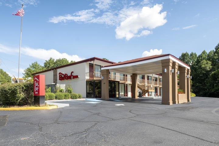 Pet Friendly Red Roof Inn West Point